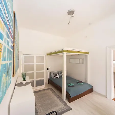 Apartment Cosy With Airconditioner Budapest