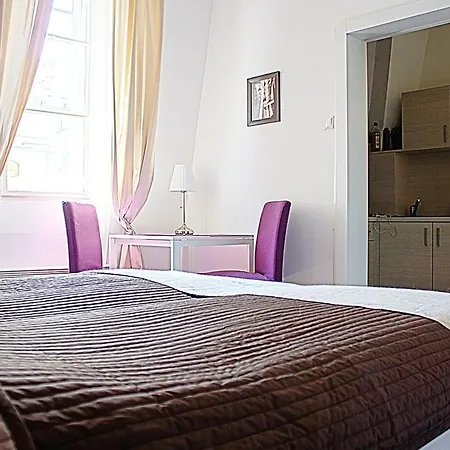 Elizabeth Square Residences *