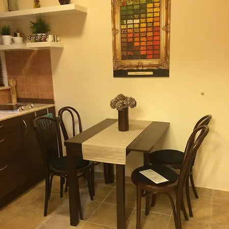 4 You Apartment *