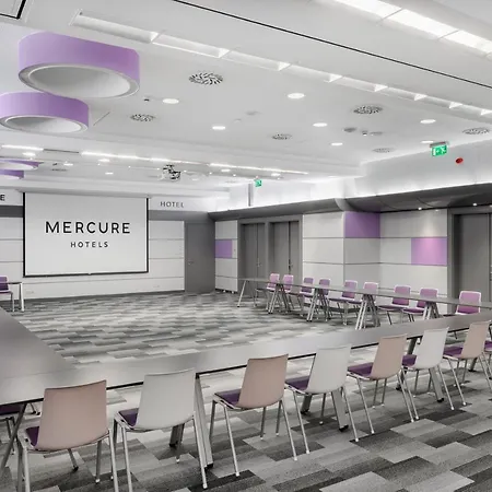 Отель Mercure Castle Hill