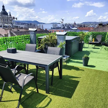 Apartmán Rooftop With Private Jacuzzi *