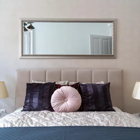 Apartment Luxurious Art Deco In The Heart Of Budapest