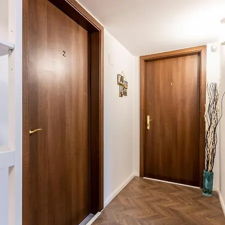 Deluxe Akacfa In The Heart Of Apartment Budapest