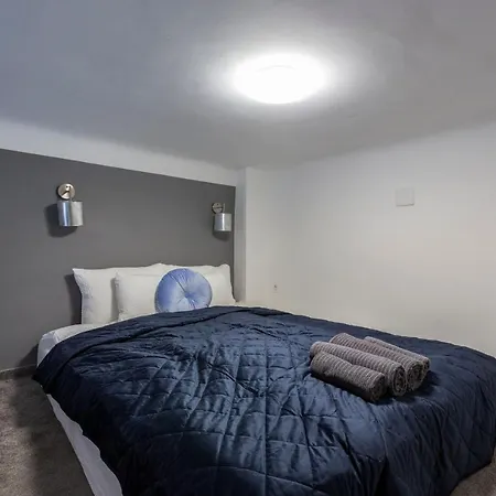 Deluxe Akacfa In The Heart Of Apartment Budapest