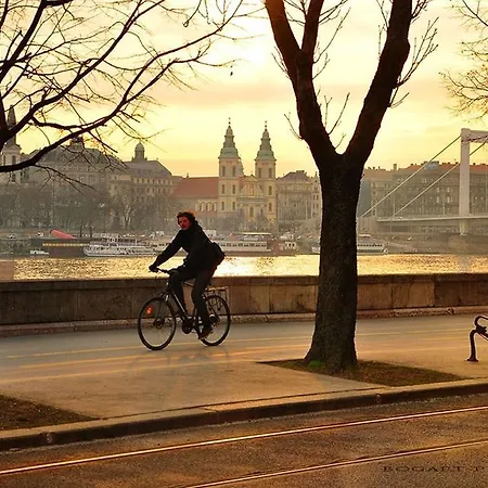 Nyugati Budapest