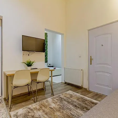 Apartment Oktogonsuite - Quiethome In Soho Budapest