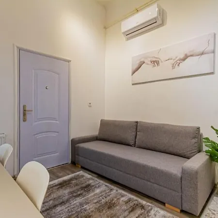 Apartamento Oktogonsuite - Quiethome In Soho Budapest
