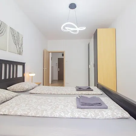 Spring House With Free Private Parking * Budapest