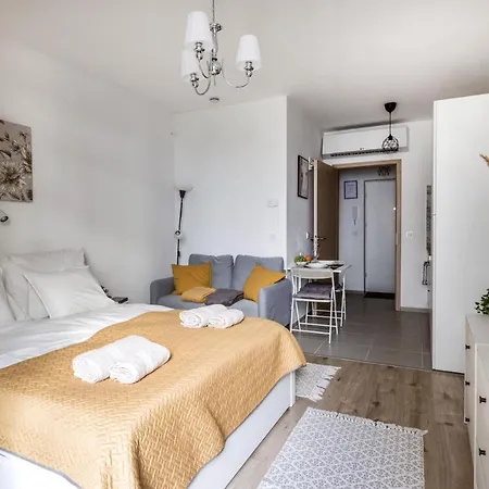 דירה Stylish And Cozy Studio In The Heart Of The City *