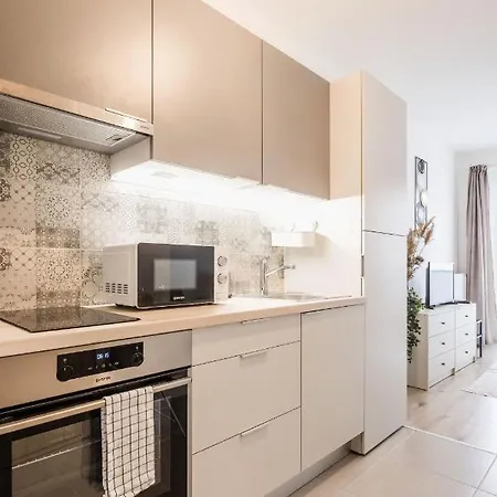 Stylish And Cozy Studio In The Heart Of The City דירה *