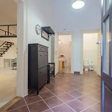 Industrial Double Loft Apartment *