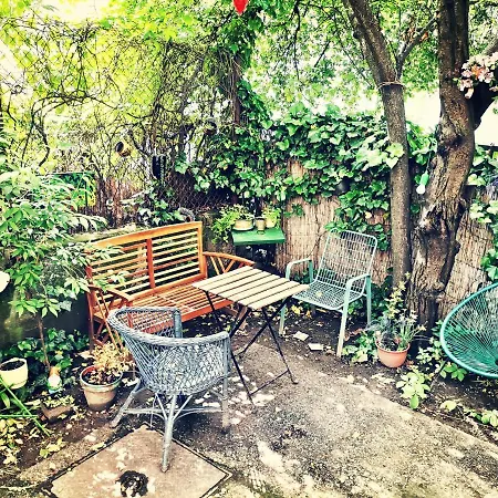 Flat In Historic With Your Own Private Garden, Near City Park Budapest