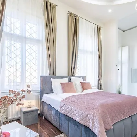Apartment Opera Luxury *