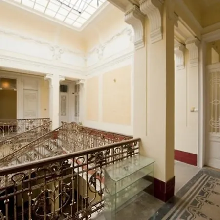 Palazzo Del Re *
