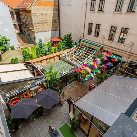 Apartment Gozsdu Charming By Newave *
