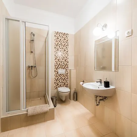 Exclusive * Budapest