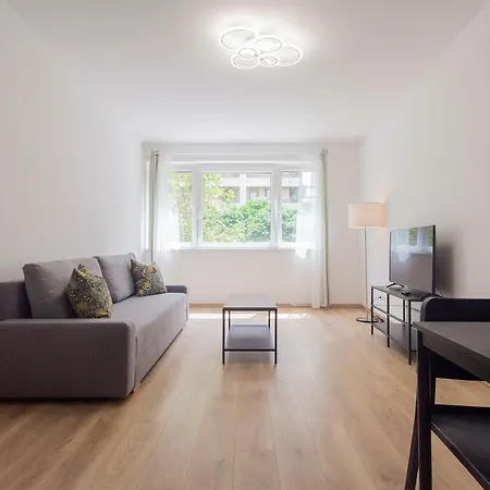Apartment Spring House With Free Private Parking *