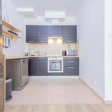Apartment Spring House With Free Private Parking *