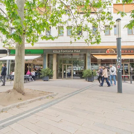 Apartment Spring House With Free Private Parking Budapest