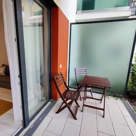 Garden Getaway #freeparking Apartment