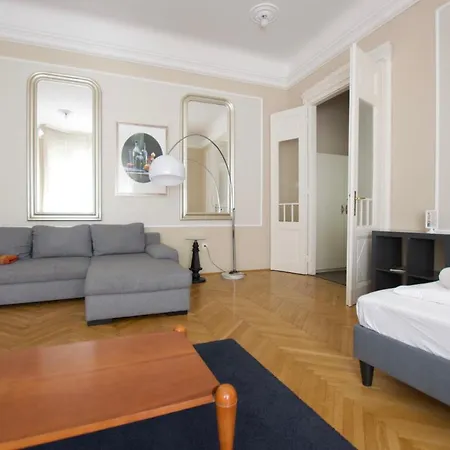 Standard By Hi5 - Kecskemeti Street Apartment Budapest
