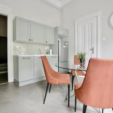 Standard By Hi5 - Kecskemeti Street * Budapest