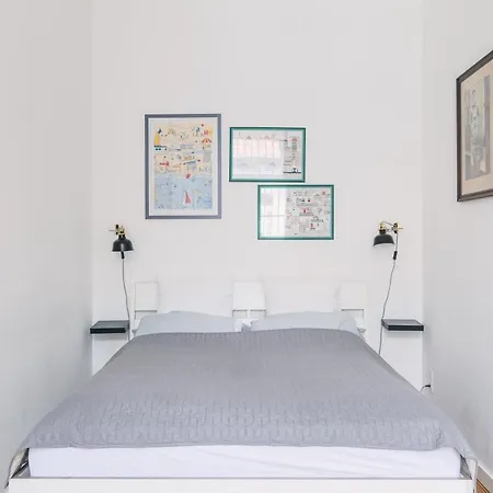 Bright & Spacious Loft With Basilica View דירה בודפשט