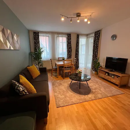 Akacfa 26 Apartman