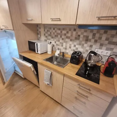 Pipa Utca 6 Apartment *
