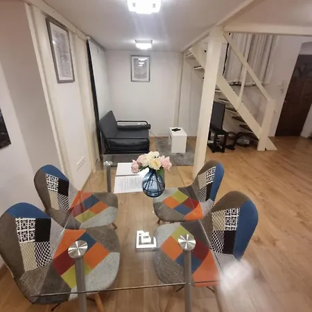 Pipa Utca 6