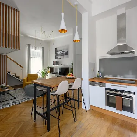 Aktrecords Apartmán *