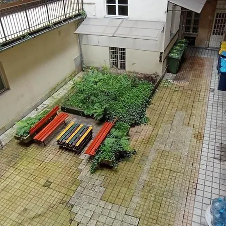 Apartment Perfect Located Flat With Gametable *