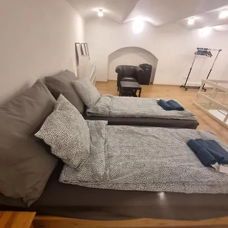 Apartment Pipa Utca 6 *