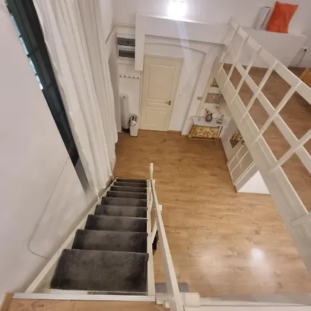 Apartment Pipa Utca 6