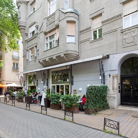 Apartamento Luxurious In Liszt Ferenc Square *