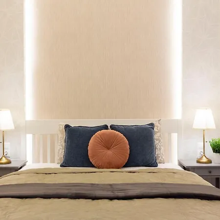 Luxurious In Liszt Ferenc Square Apartment *