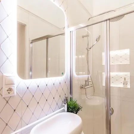 Apartment Luxurious In Liszt Ferenc Square *