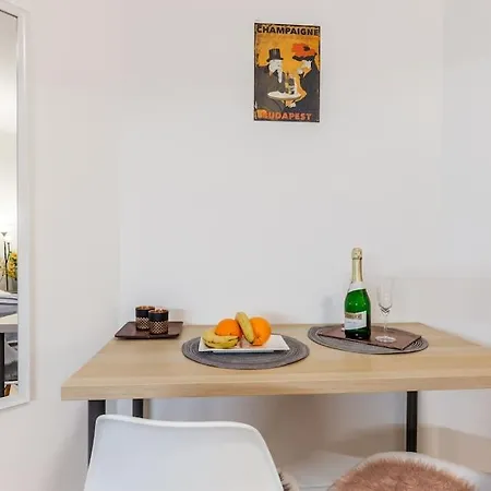 Urbannest - Super Cozy By Nw Budapest