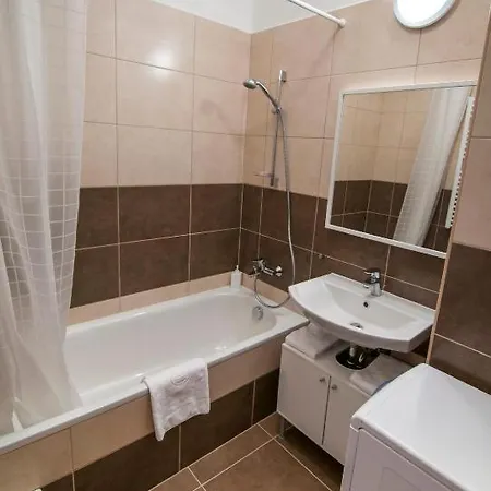Aqcomel Budapest