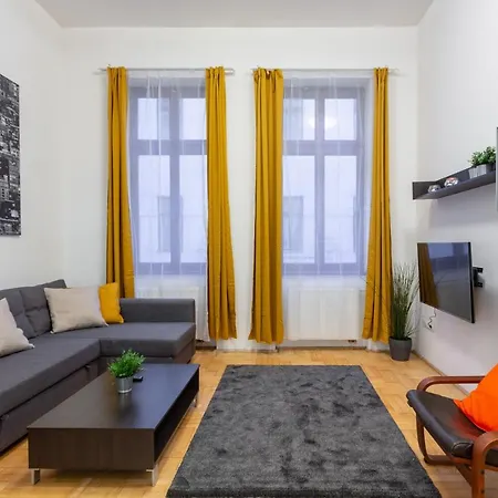 Apartament Dowtown In The Gozsdu Garden Budapeszt