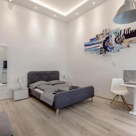 Apartamento Elegant In *