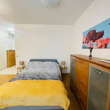 Close To Andrassy Avenue For 4 Persons Apartman
