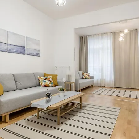 Διαμέρισμα Downtown Charm In