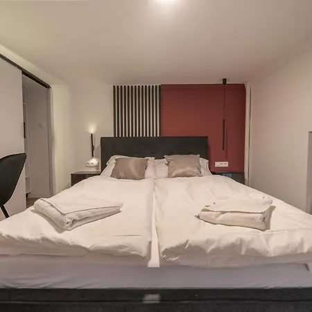Apartment D37 - Dohany Street Urban - Location By Bqa *