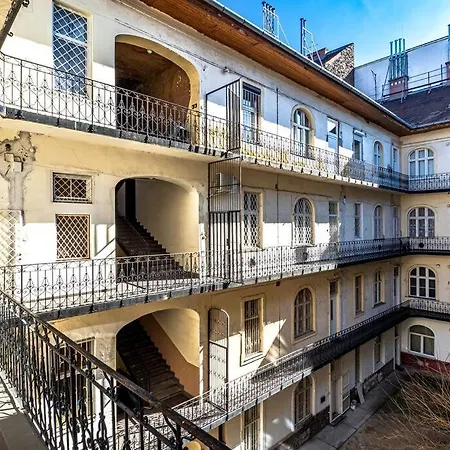 Broadway 2bedroom * Budapest