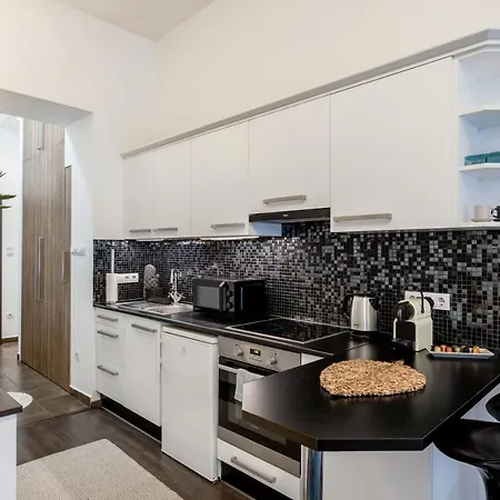 Stylish Downtown Apartmán