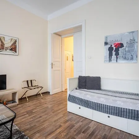 Pyvo Street With Balcony By Nw Budapest