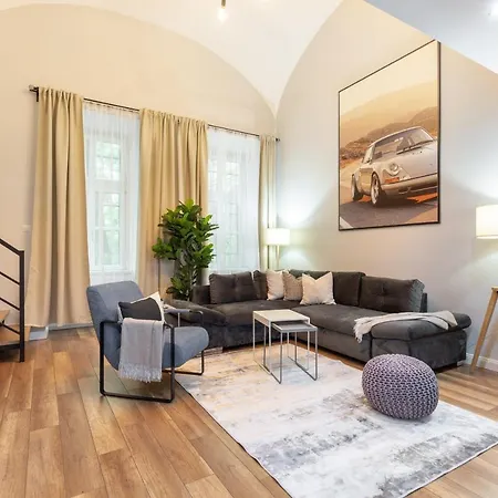 L10 Dolce Budapest