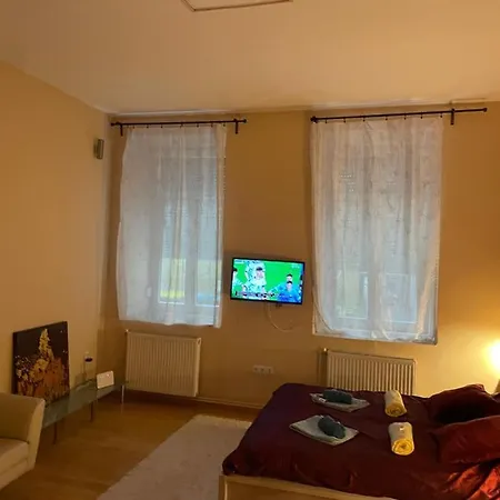 Clark Apartman ** Budapest