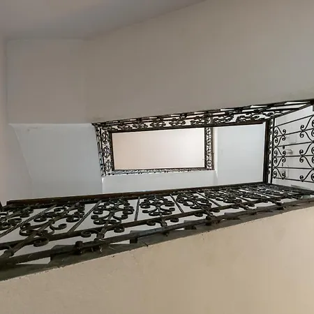 Apartment Spacious & Stylish In Downtown *